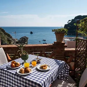 hotel-villino-gallodoro.sicilyhotelsitaly.net/