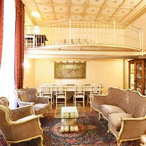 Italian Experience-suite Medici Loft 8 Florence