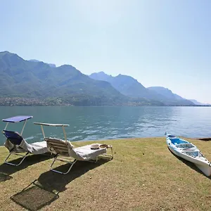 A Private And Parking Appartement Oliveto Lario