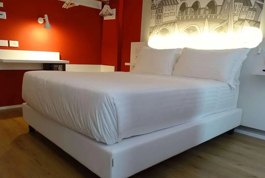 Wyndham Garden Florence 4*,  Italy