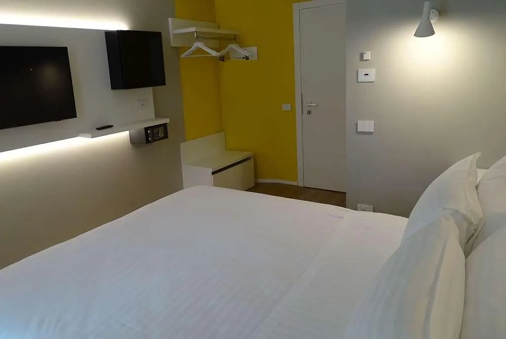 Wyndham Garden Florence Hotel