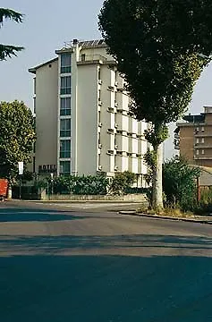 Wyndham Garden Florence 4*,