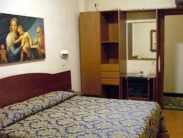 Wyndham Garden Florence Hotel